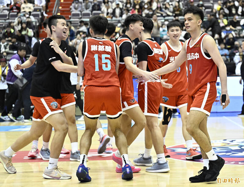 20240316_HBL》光復「雙槍」發威率隊打敗東泰 距離男子組3連霸差1勝_自由時報