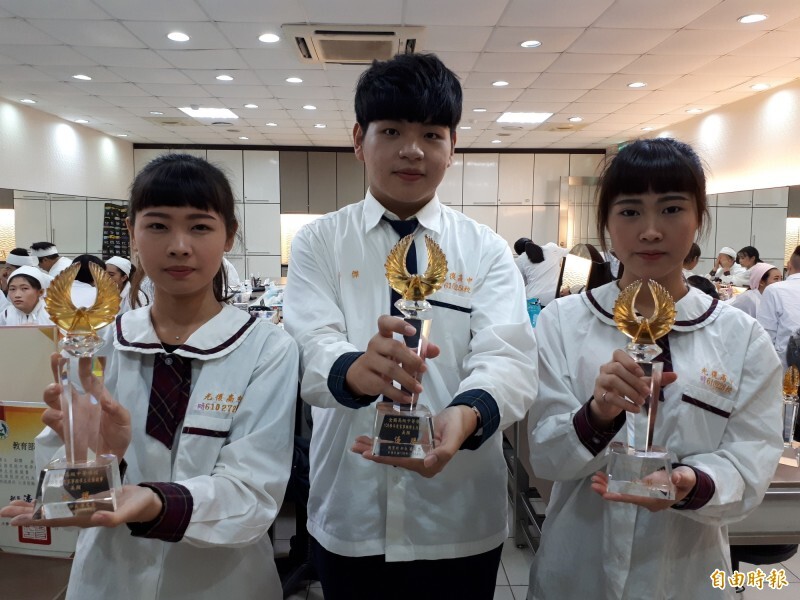 20191121_全國技藝賽 竹市光復高中拿美顏美髮雙料優勝_自由時報